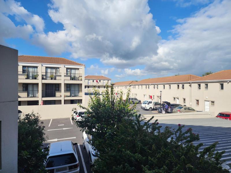 2 Bedroom Property for Sale in Parklands Western Cape